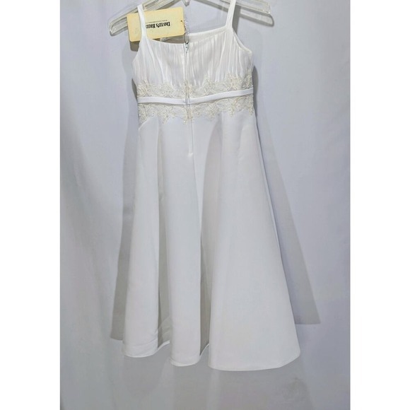David's Bridal White Satin A Line Flower Girl‎ Dress Size 5 V1248 NWT - Picture 5 of 8